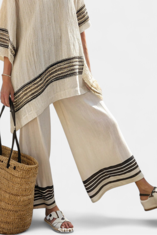 Corola™ | Top elegante de lino con rayas negras y pantalones fluidos