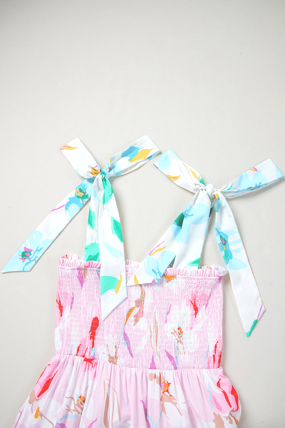 Dhalia™ | Vestido largo fruncido con hombros anudados y estampado floral rosa