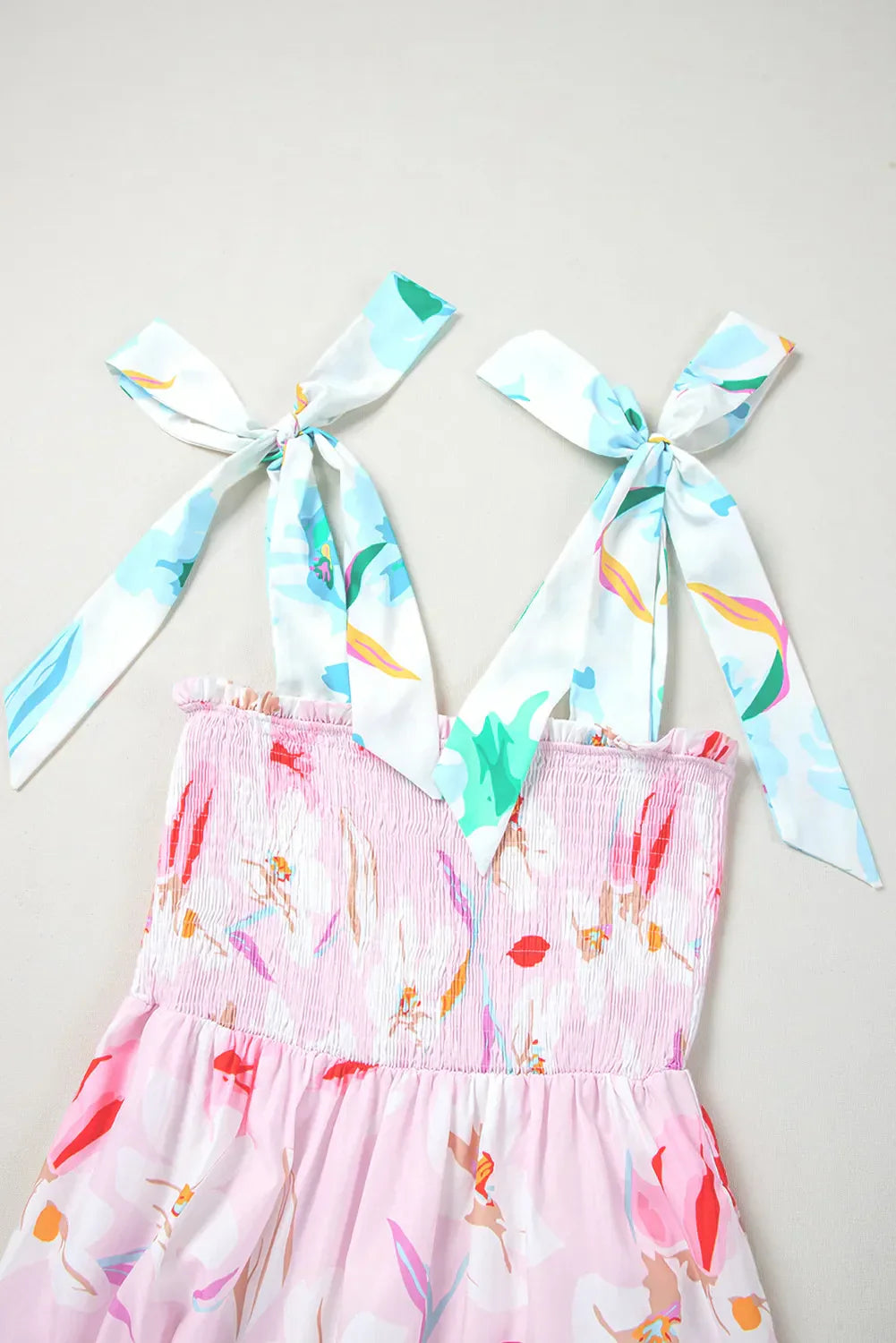 Dhalia™ | Vestido largo fruncido con hombros anudados y estampado floral rosa
