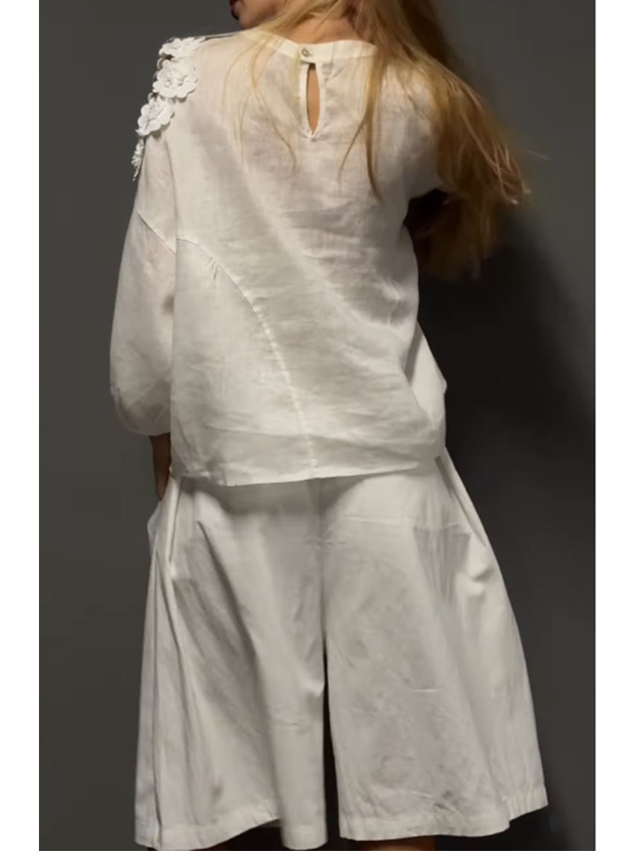 Hymn™ | Elegante conjunto informal de dos piezas: top de lino y algodón con adornos florales en 3D y pantalones cortos de algodón