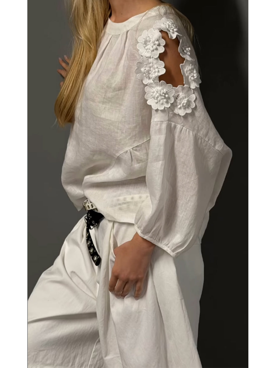 Hymn™ | Elegante conjunto informal de dos piezas: top de lino y algodón con adornos florales en 3D y pantalones cortos de algodón